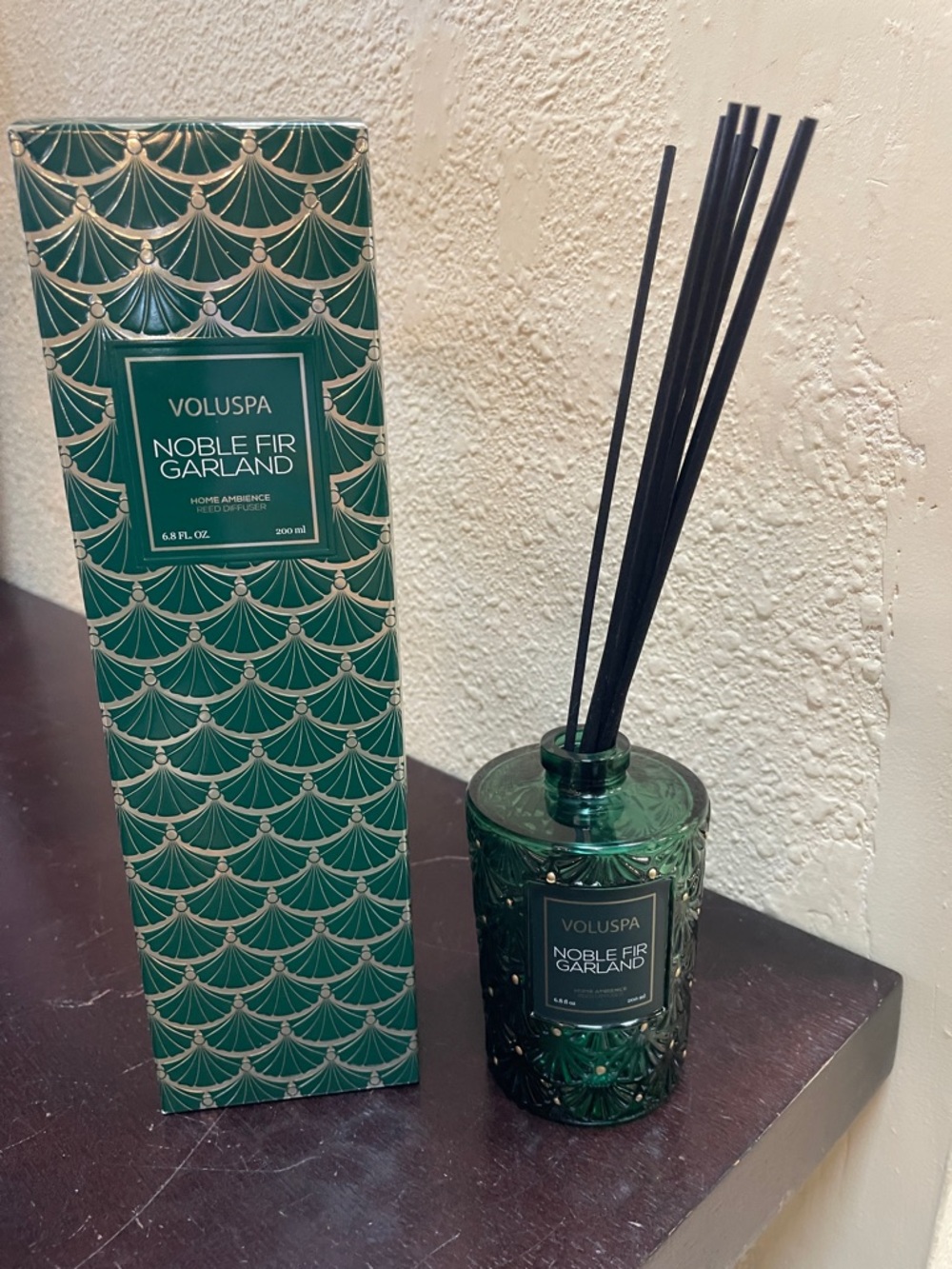 Voluspa Noble Fir Garland Green Glass Reed Diffuser with Black Reeds 6.8 Fl Oz